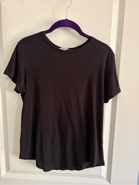 Vince Tops - Vince Women’s Black Short Sleeve Crew Tee